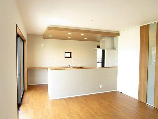 【居間・リビング】