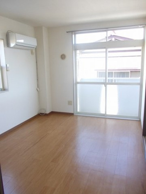 【内装】 | クリエイティブフォー