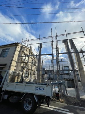 【外観】 | 城東区蒲生３丁目新築戸建 | スーパーも多数あり、飲食店も数多くある「蒲生四丁目」駅徒歩8分です。床暖房やミストサウナ付きの浴室暖房乾燥機、食洗機など、暮らしを快適にしてくれる設備が充実！小学校が徒歩4分で、お子様の通学も安心◎