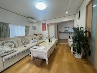 西本町ガレージ付き中古戸建の間取り