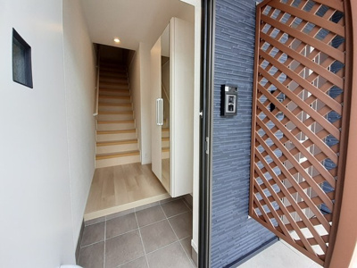 【玄関】 | ポミエ