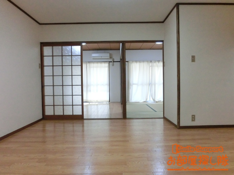 スカイライフ天神の居間・リビング