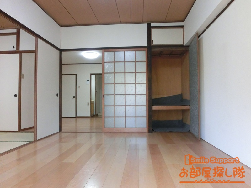 スカイライフ天神のロビー