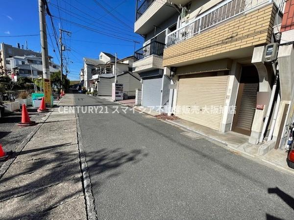 【前面道路含む現地写真】 | 守口市八雲北町2丁目　中古戸建