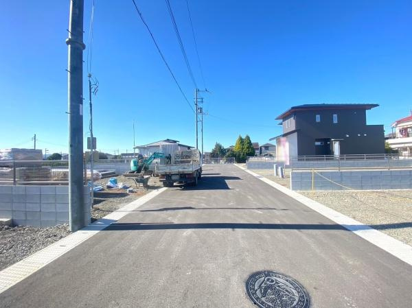岩出市水栖分譲地（12号地の内容を掲載）の前面道路含む現地写真|10号地　187.32平米（56.66坪）