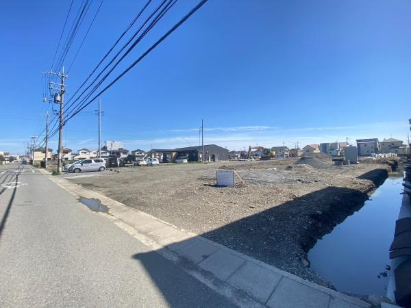 和歌山市木ノ本4分譲地(12号地の内容を掲載)の前面道路含む現地写真