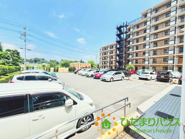 ライオンズマンション大宮指扇第二の駐車場