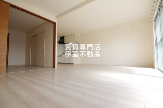 ヴイラージュ歌里の内装|写真別室参照の為現状有姿となります。