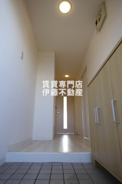 ヴイラージュ歌里の玄関