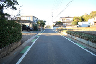 【前面道路含む現地写真】
