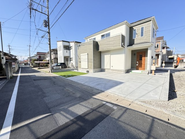 新築　高崎市八千代町2期　Heartful　Town　C号棟の前面道路含む現地写真|現地写真　南西側接道幅員約4ｍ
