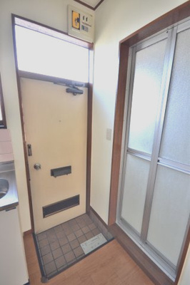 【玄関】 | ハイランド・フラット