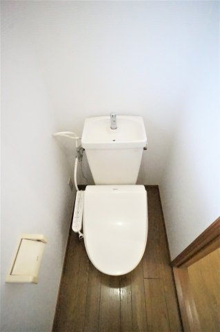 プレド・ラ・ガールのトイレ