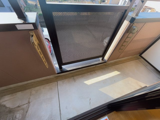 シャトル　ピーチのバルコニー|別部屋同一間取りのお写真となります。