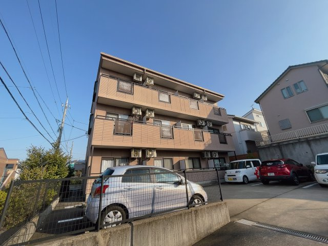 シャトル　ピーチの外観