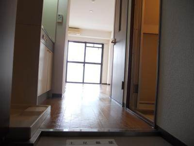 SHICATA　SEPT　BLDG（シカタセットビルディング）の展望|玄関から～