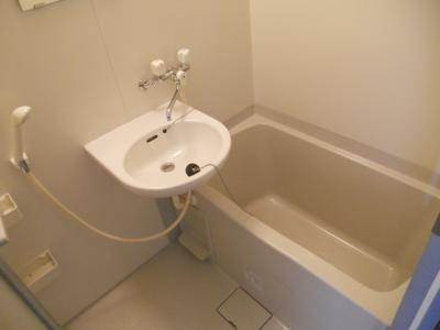 SHICATA　SEPT　BLDG（シカタセットビルディング）の浴室|浴室