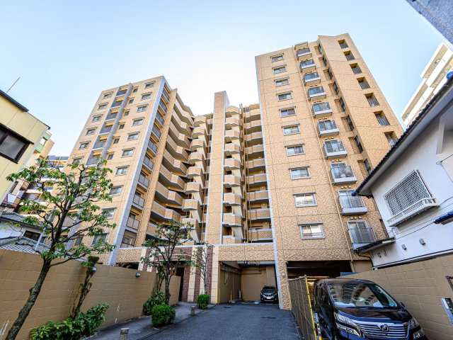 シティライフ箱崎駅前の外観