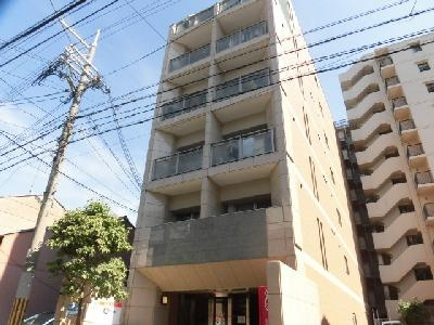 サンロイヤル五条の外観