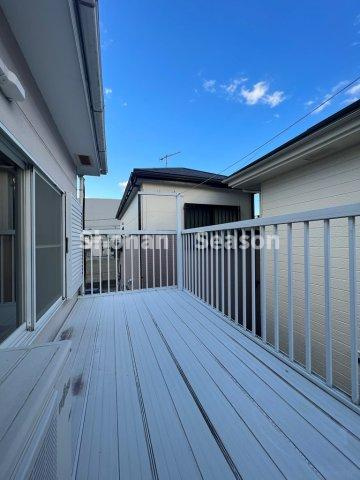 【バルコニー】 | 南向きでたっぷりの洗濯物やお布団も気持ちよく乾くのが嬉しいですね♪