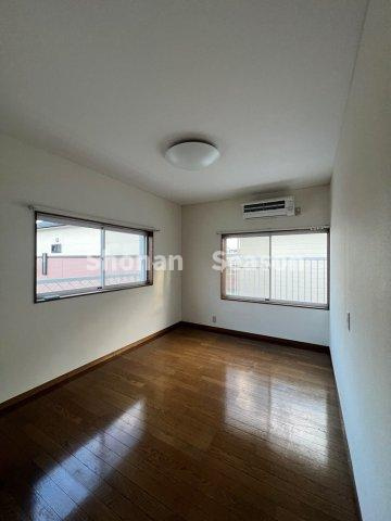 【洋室】 | 帰るとホッとできる素敵なマイホームは、湘南シーズンで探しませんか♪
自信を持って紹介できる平塚市エリアの不動産！ぜひお任せ下さい。