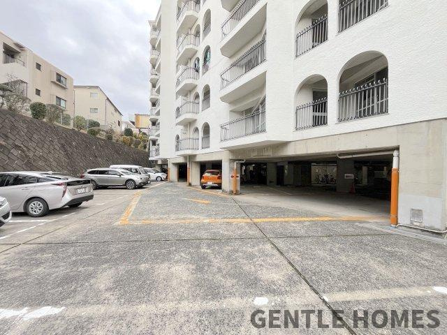 浄水グランドコーポの駐車場