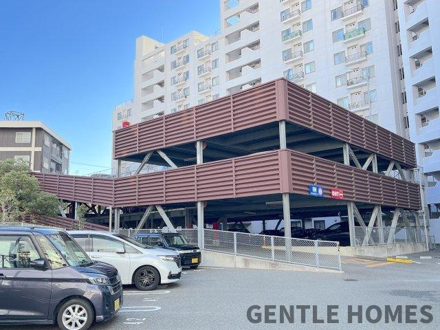 アークソピア香椎南A棟の駐車場