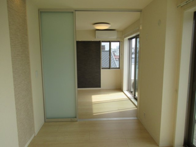 【洋室】 | グランベール桂8番館