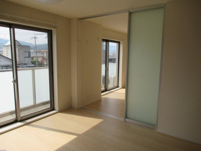 【居間・リビング】 | グランベール桂8番館