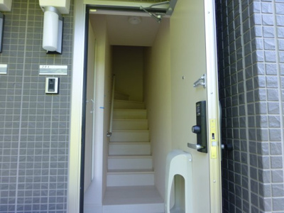 【玄関】 | プレッツァ ソーレ