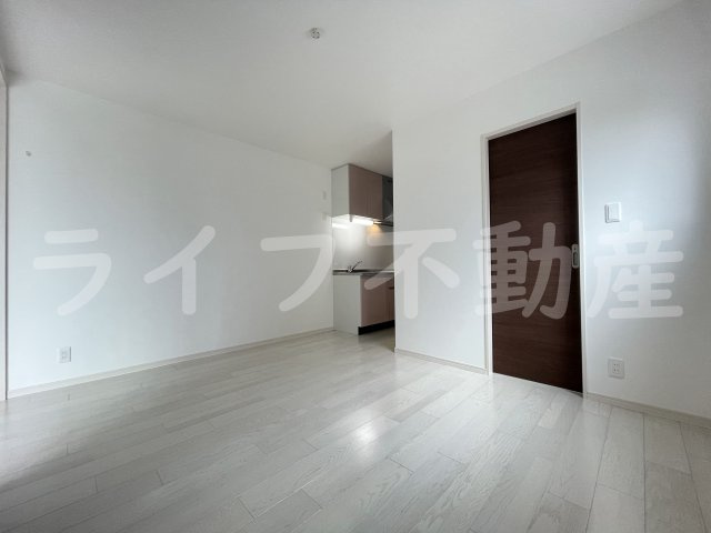 グリッター長田の居間・リビング|ゆったりとした居間です