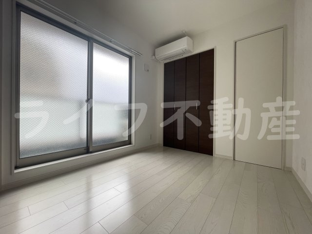 グリッター長田の洋室|落ち着いた色調の洋室です