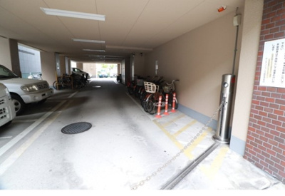 【駐車場】 | サンマンション江坂 | 駐車場★