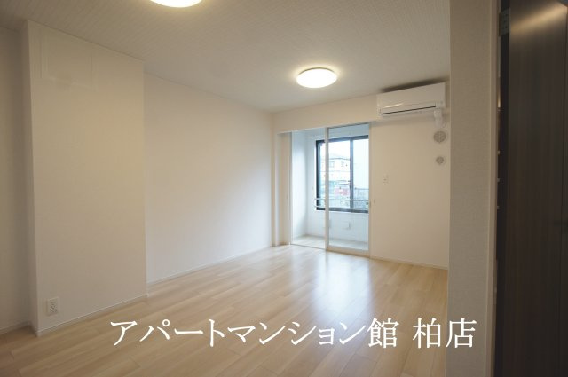 カーサ・フォーリストの居間・リビング