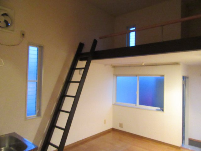 ｙ’ｓ東原の居間・リビング