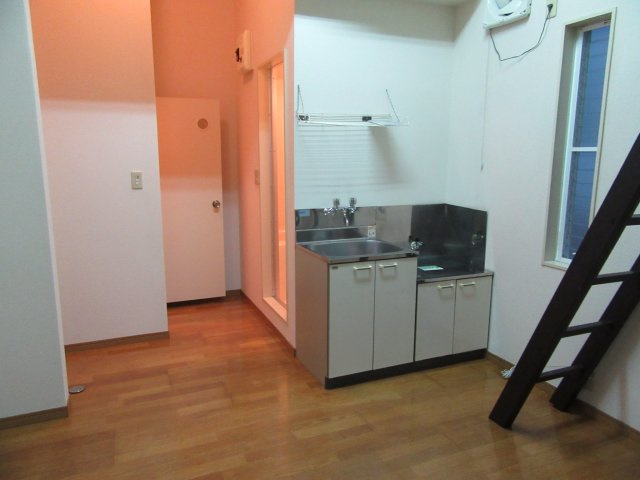 ｙ’ｓ東原のキッチン