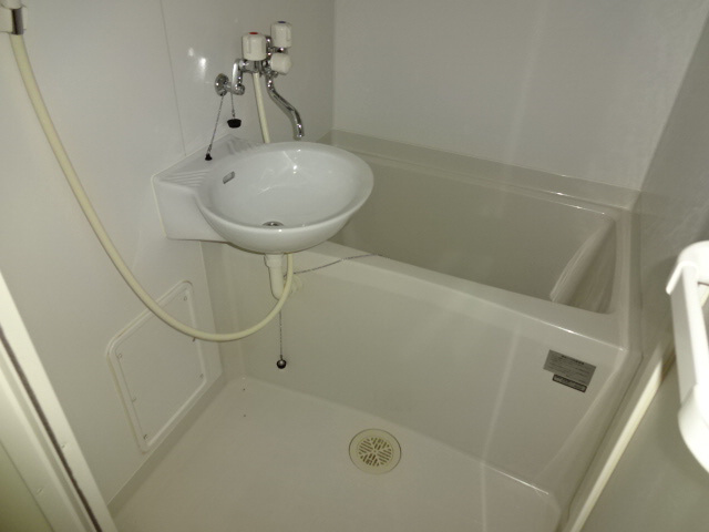 アベニュー高町の浴室