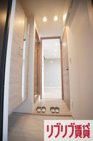 D-room弁天3丁目　C棟の玄関