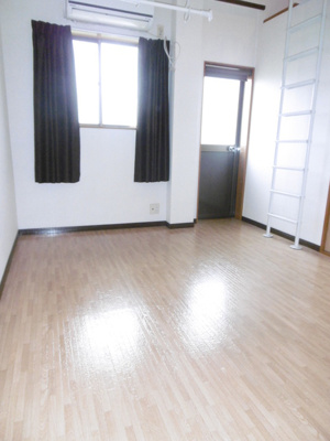 【居間・リビング】 | レジデンス真上