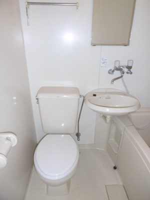 【トイレ】 | レジデンス真上