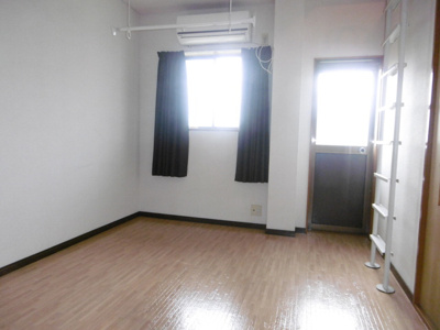 【居間・リビング】 | レジデンス真上