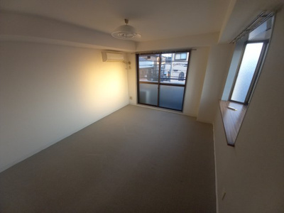 【居間・リビング】 | メラレンタル4