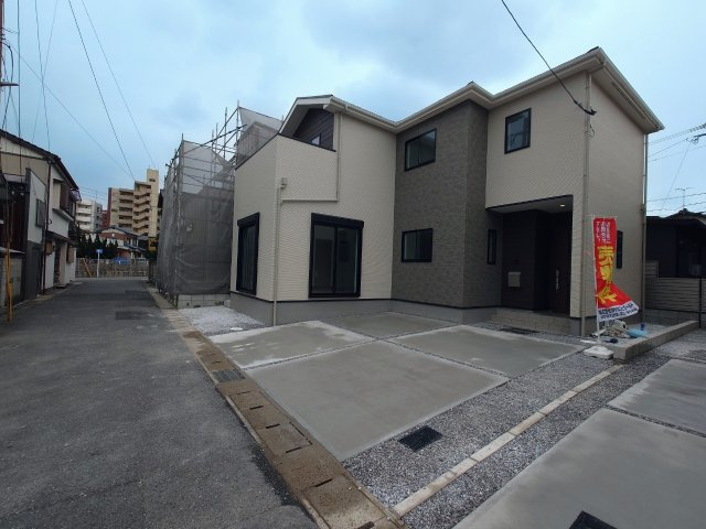 ケイアイ Fit－フィット－小倉南区八幡町　【小倉南区　新築戸建て】の前面道路含む現地写真|前面道路は交通量も少なく駐車しやすい♪　【小倉南区　新築戸建て】