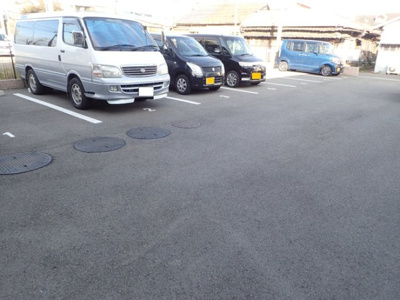 【駐車場】 | グレイスコート