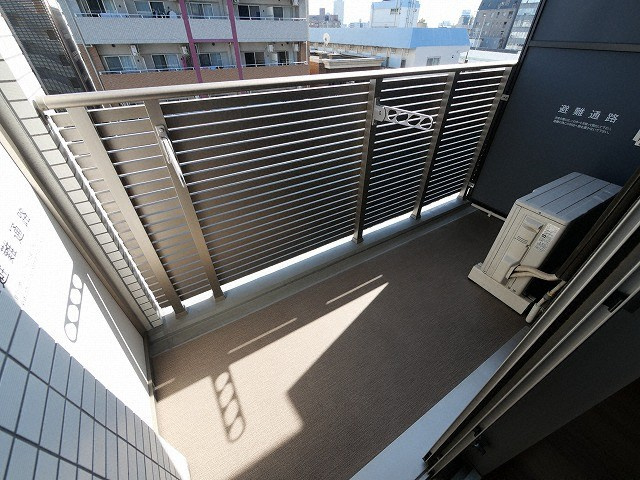 エス・キュート京町堀のバルコニー