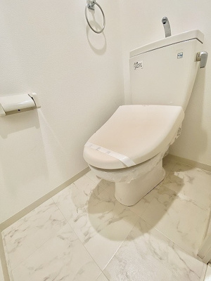 【トイレ】 | メゾン・ド・ヴィレ大阪城公園前 | シンプルで使いやすいトイレです