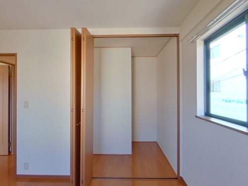 熊本市東区秋津２丁目のアパートの収納