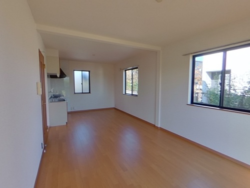 熊本市東区秋津２丁目のアパートの居間・リビング