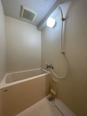 【浴室】 | ダイナコートエスタディオ平尾駅前 | 別号室の写真になります。現況優先。