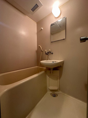 【洗面所】 | フォルム九大前Ⅱ | 別号室の写真になります。現況優先。